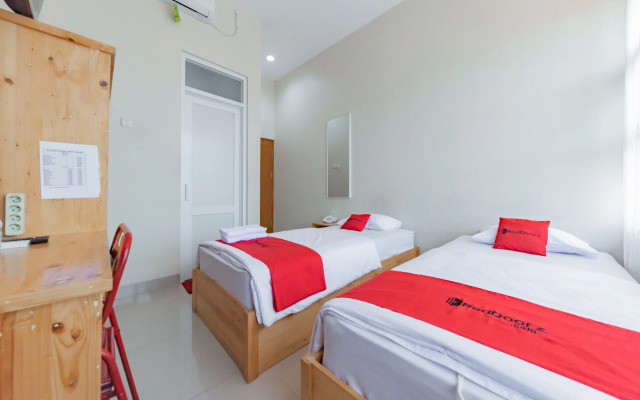RedDoorz Syariah near DPRD Kabupaten Subang