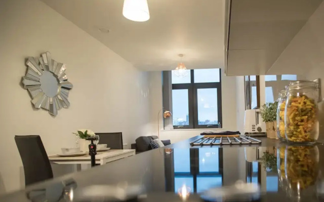 Alluring 1-Bedroom Apartment For Couples In Liverpool