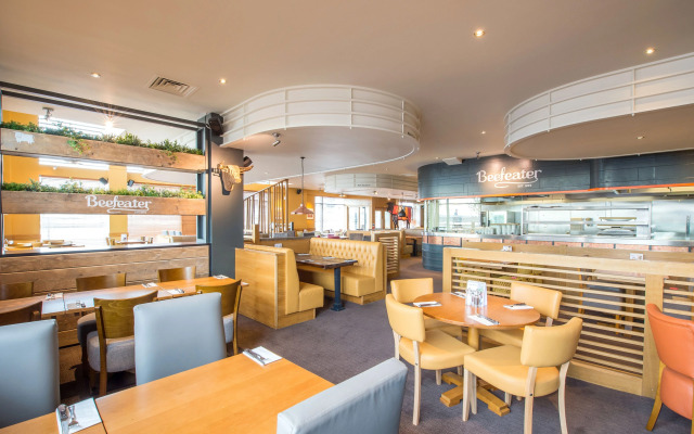 Premier Inn Swansea Waterfront