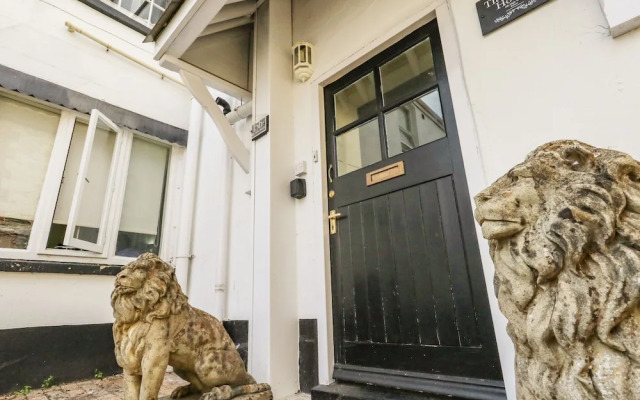 The Town House