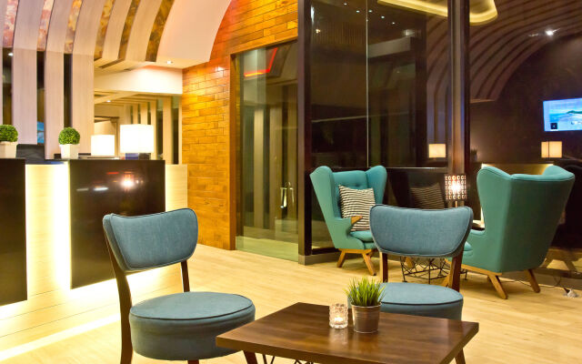 CoCo Hotel Bangkok