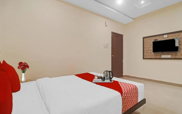 OYO 93527 Hotel 7 Hills Luxury Rooms