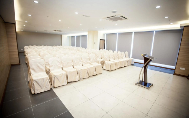 Putatan Platinum Hotel