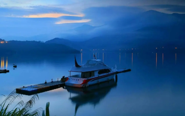 Sun Moon Lake FRIDAY Inn Guest House