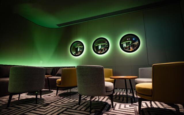 voco Wuhan Xinhua by IHG