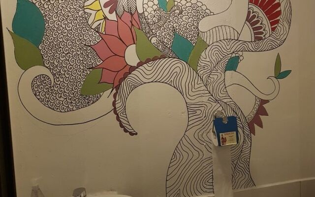 Jinho's Black Whale Guesthouse & Bar