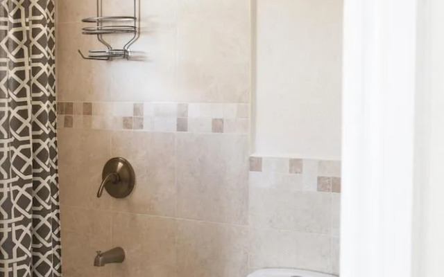 Zen Break - Spacious 2 Bd Condo