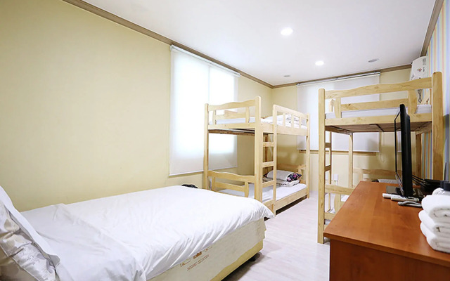 James Blue Guesthouse