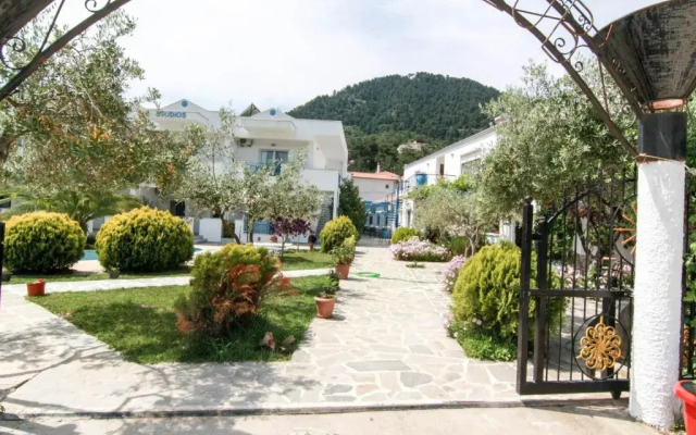 Smaro Studios