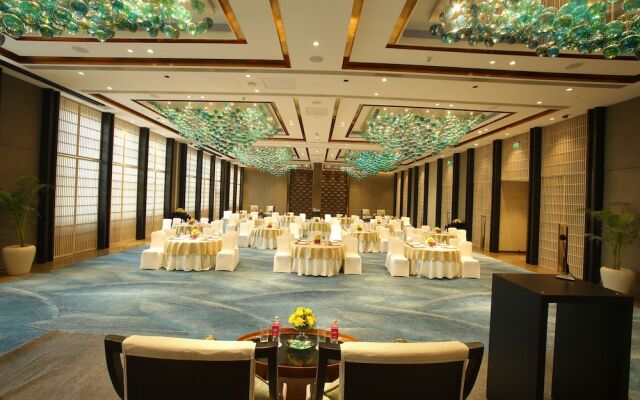 Hilton New Delhi Noida Mayur V