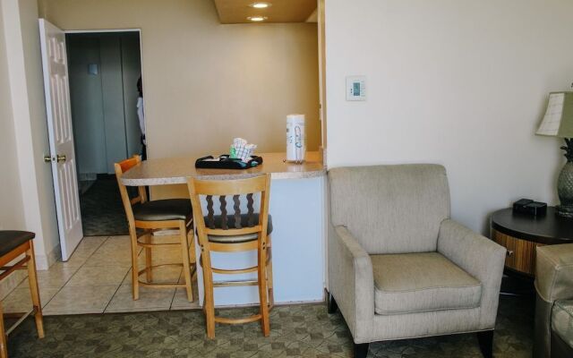 Outrigger Beach Club