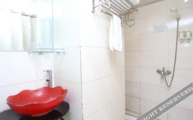 Junyi Chain Hotel (Yongfeng Subway Station)