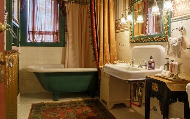 The Carolina Bed & Breakfast