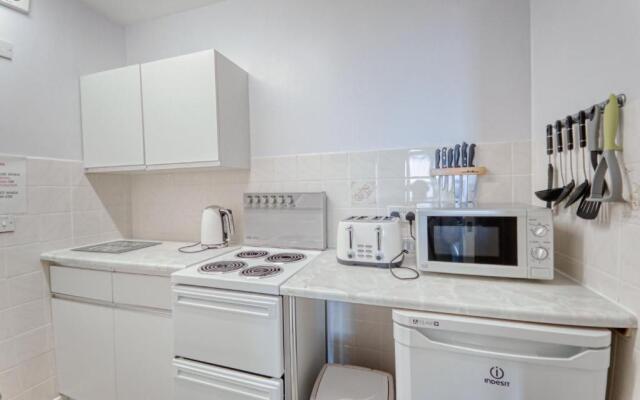Apartment 5 - 1 Bedroom Sea Front-Sea Views-Free Parking