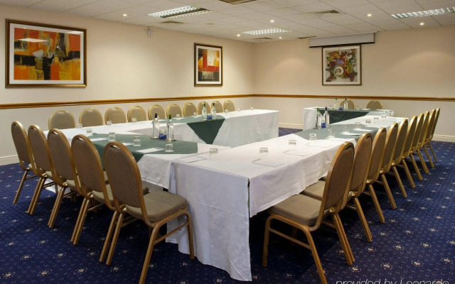 Holiday Inn Leeds Garforth by IHG
