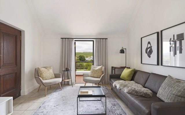 Winelands Golf Lodges 9