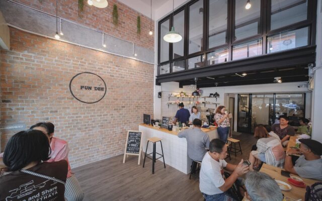 Fun Dee Hostel and Cafe' Ayutthaya