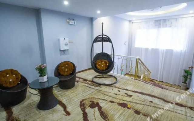 Ryouhin Hotel (Ningbo Beilun Passenger Transport Hub, Mingzhou Road)