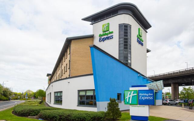 Holiday Inn Express Glasgow Airport, an IHG Hotel