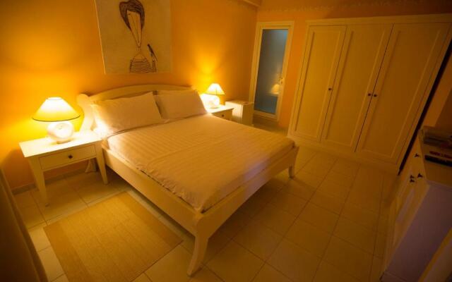 Folie Marine Beach Hotel & Club