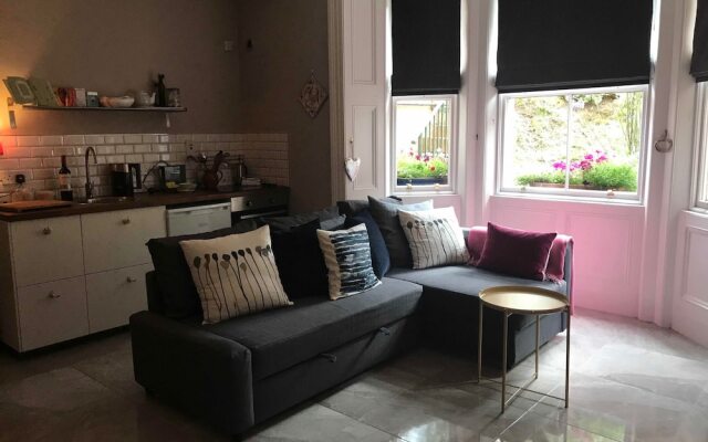 Claremount Apartments