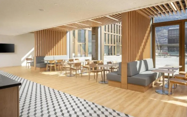 Holiday Inn Express & Suites Sion