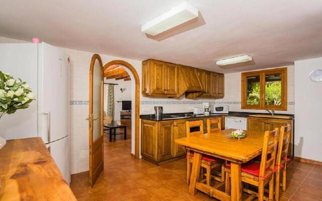 Ca n Tres Cames Cuxach de n Joan