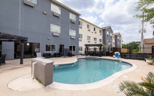 Wingate by Wyndham Humble/Houston Intercontinental Airport