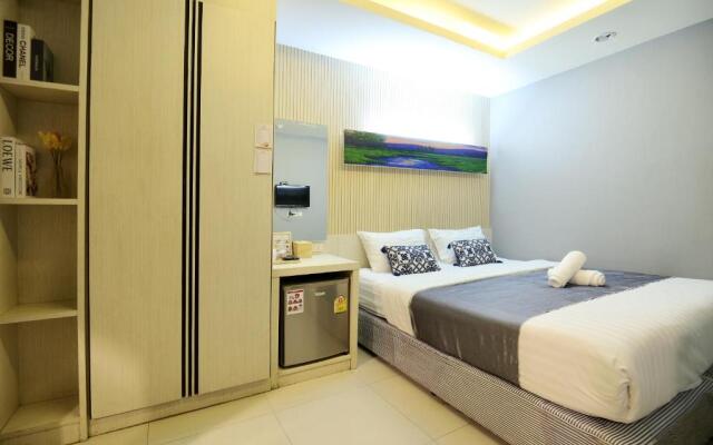 De Lux Bangkok Hotel
