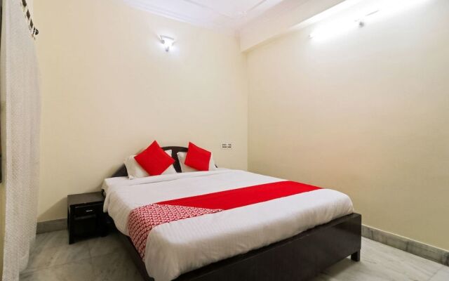 Oyo 28326 Hotel Siddhi Vinayak