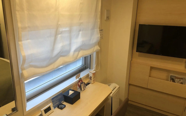 Отель Smile Hotel Shinagawasengakujiekimae