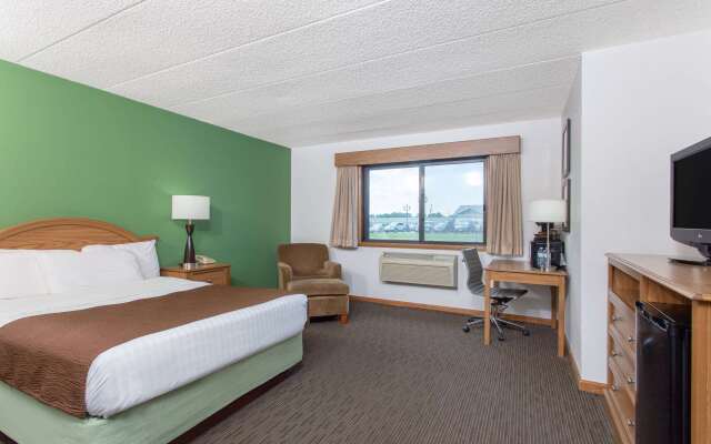 AmericInn by Wyndham Eau Claire