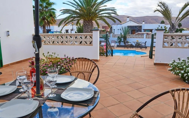Holiday Home in La Oliva Fuerteventura With Swimming Pool