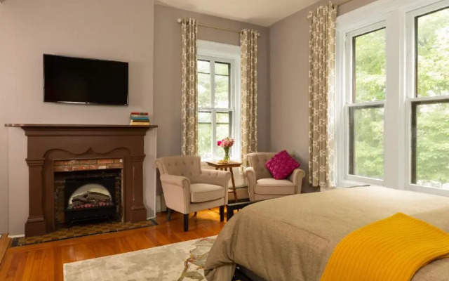 Rosemont Inn Bed & Breakfast