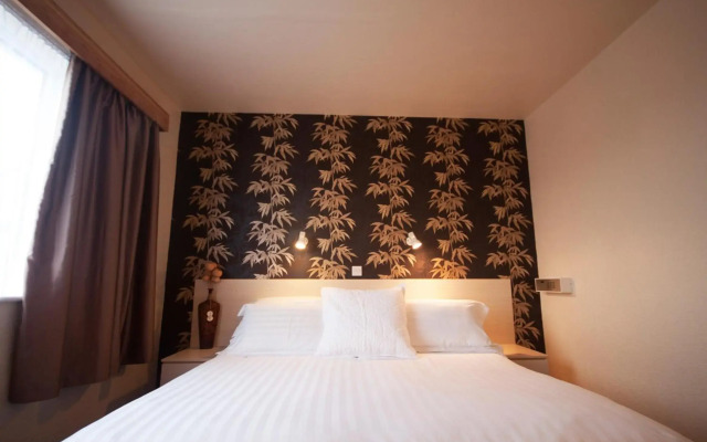 Norfolk Hotel
