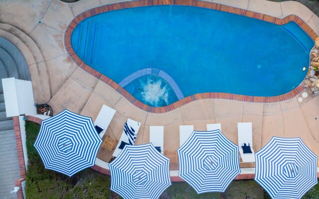 Romero by Avantstay Stunning Villa Close to Beach w/ Pool & Spa