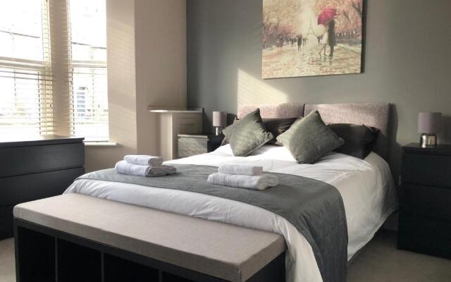 Eclipse Apartment No 1