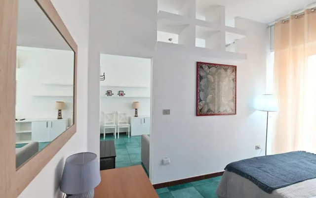 IzzHome Holiday Terrace
