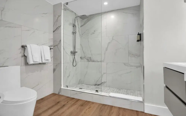 2 Bedroom City Ocean Tresure
