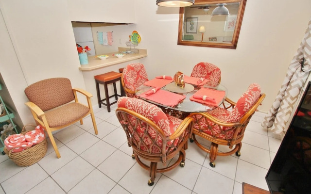 Colony Beach Club 109