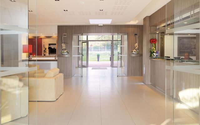 Residhome Paris-Guyancourt