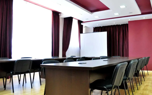 Garni Hotel 018 In