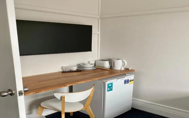 Seven Seas Hotel – Kitchen – Newcastle