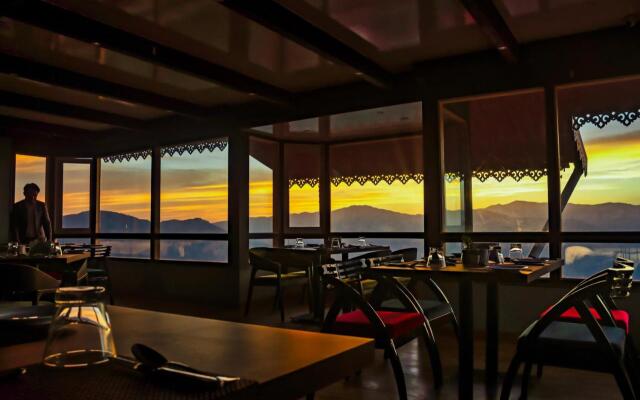 Sumitel Vista 800m from Mall Road