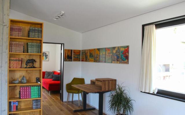 3,5 Zimmer Dachwohnung: Modern, komfortabel, zentral, mit Bergsicht