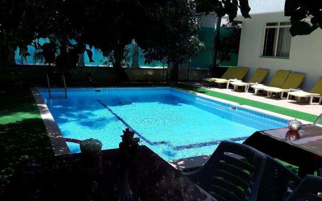 Kafkas Hotel