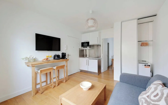 Charming Apartment - 1br-4p- Suresnes