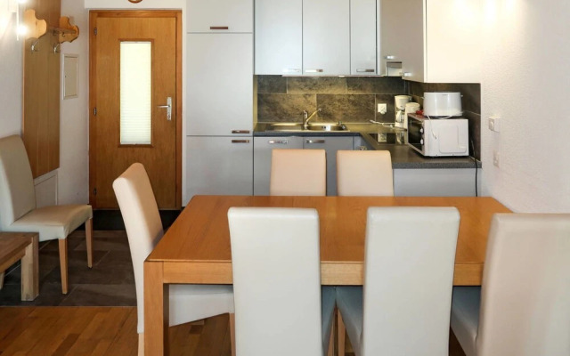 Pinsons Vex in Vex With 2 Bedrooms and 3 Bathrooms