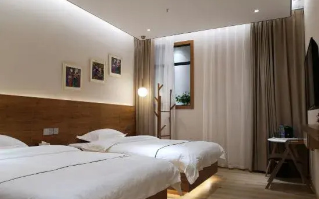 Habitat Traders Hotel