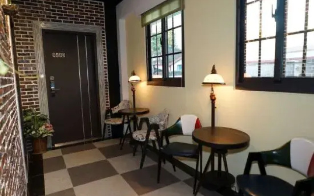 7M2 B&B